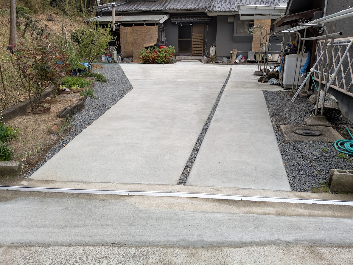 駐車場土間コンクリート打設工事