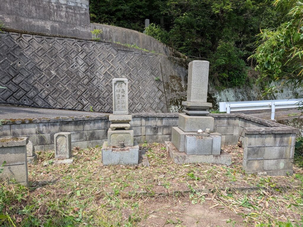 お墓の周りを美しく✨